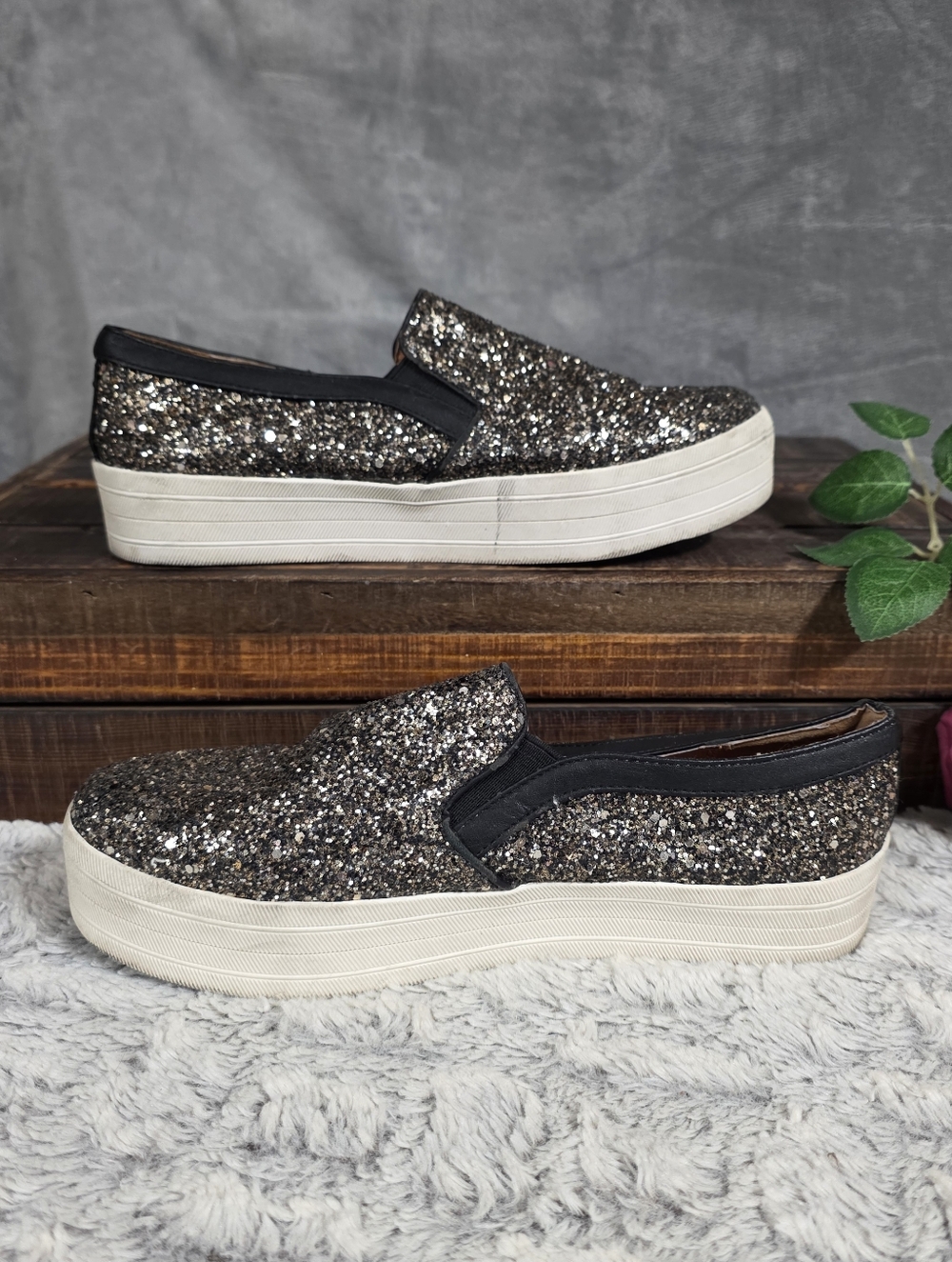 Mossimo Glitter Platform Slip On Shoes Women's Size 8.5